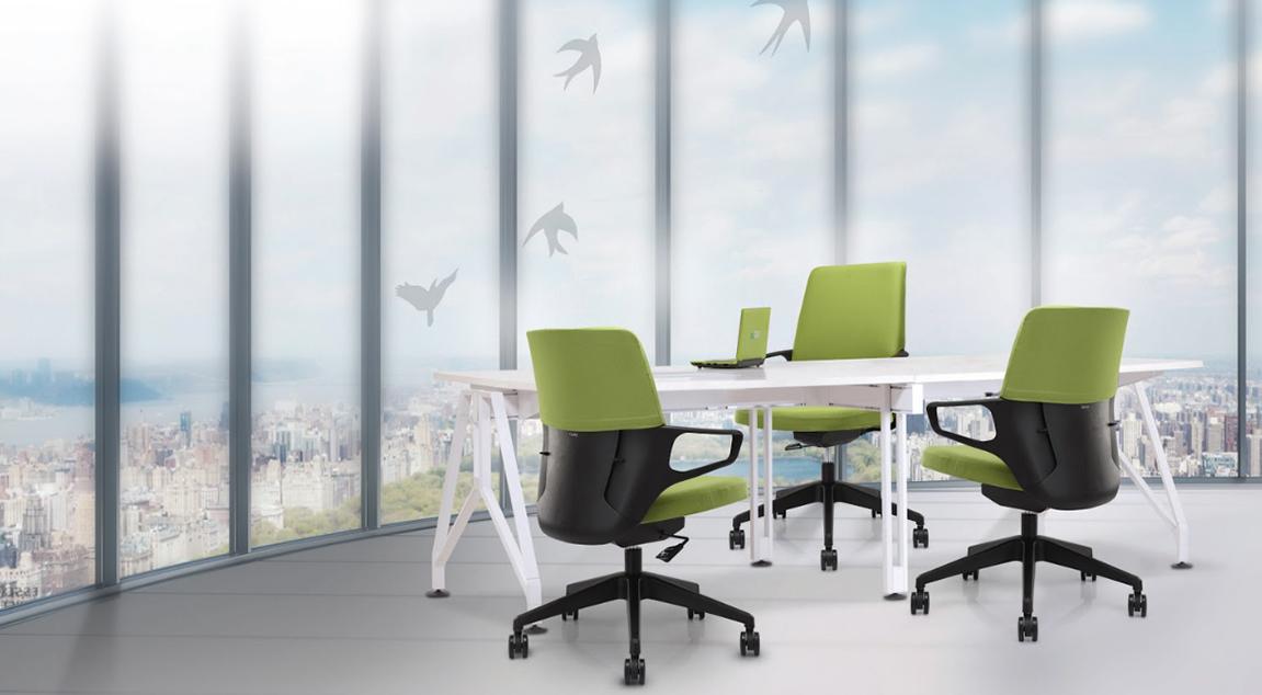 Designing an Employee-Friendly Office: Furniture That Boosts Morale